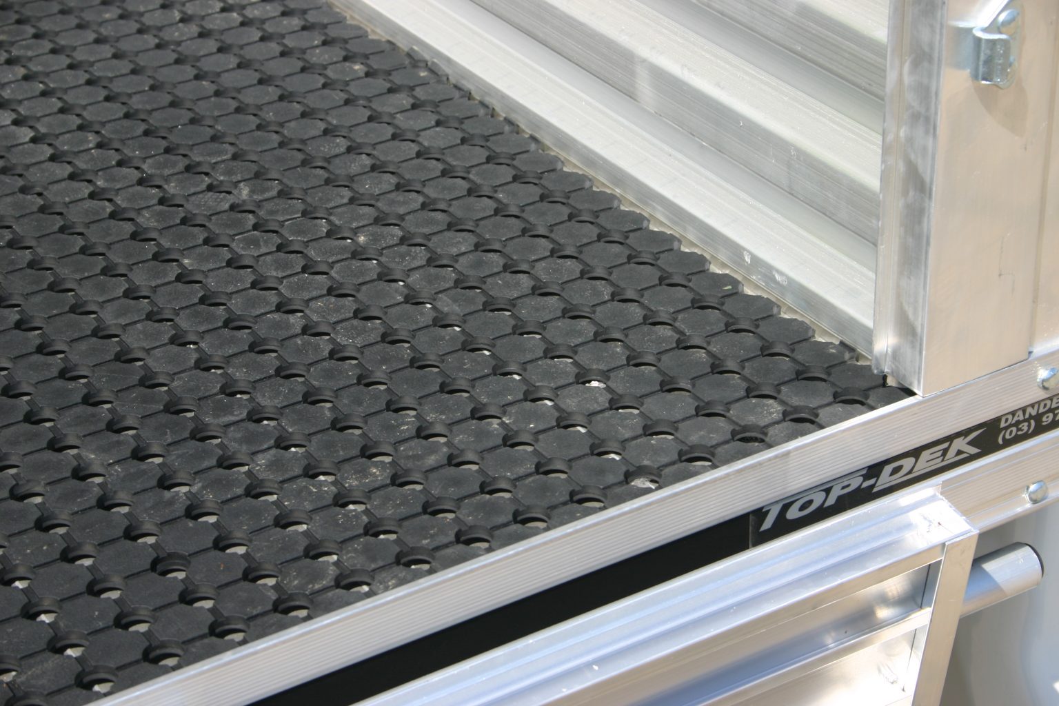 Rubber UTE Matting, Rubber UTE Tray Mats Gold Coast OTB Products